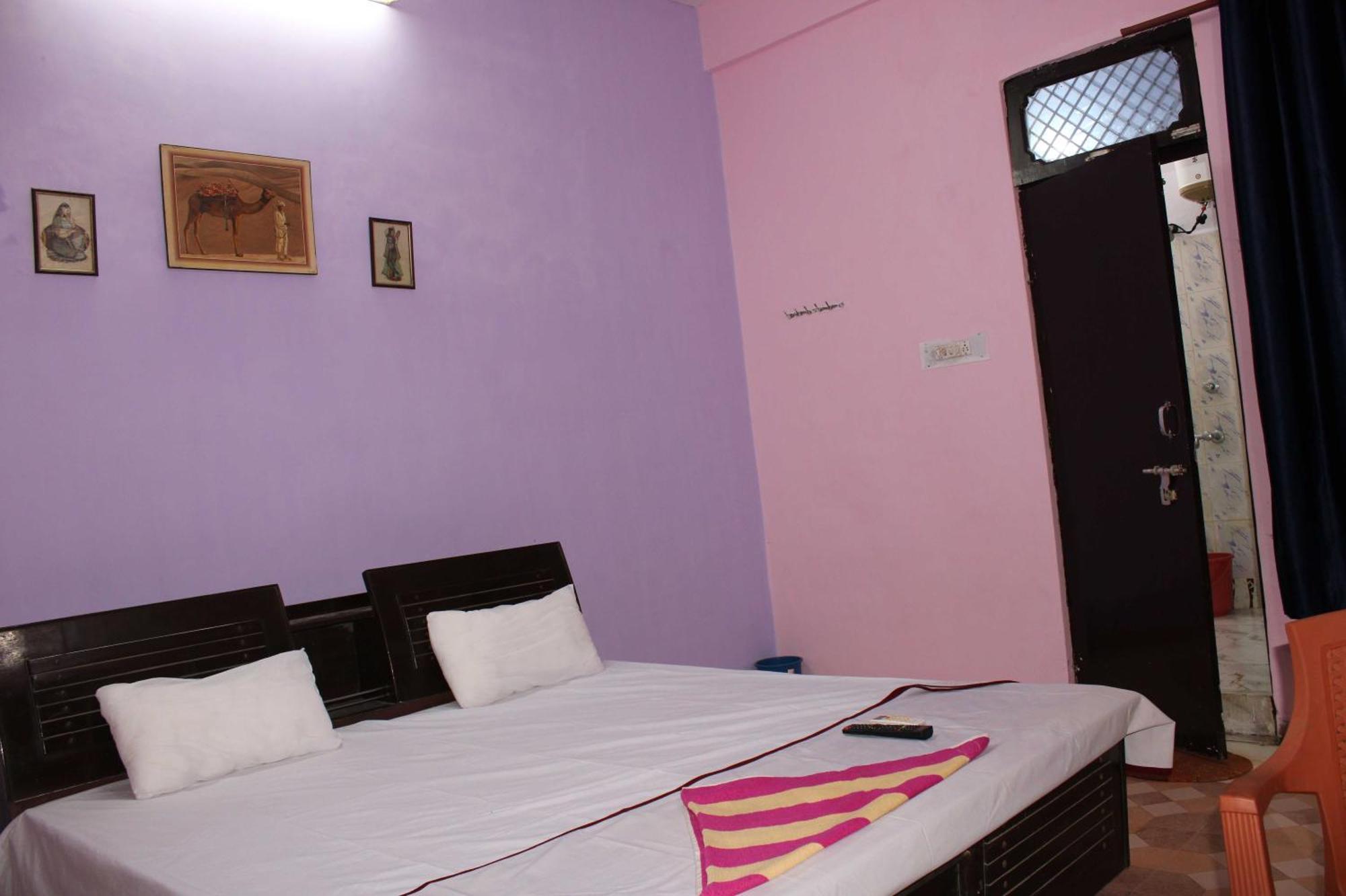 Hotel O Gracious Inn Лакнау Екстериор снимка